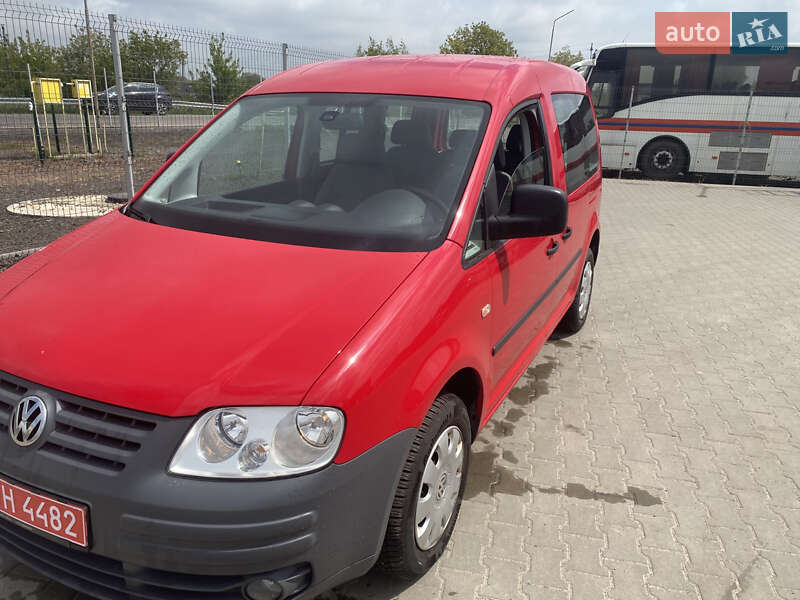 Минивэн Volkswagen Caddy 2009 в Нововолынске