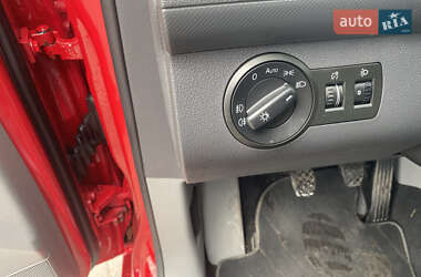 Минивэн Volkswagen Caddy 2009 в 