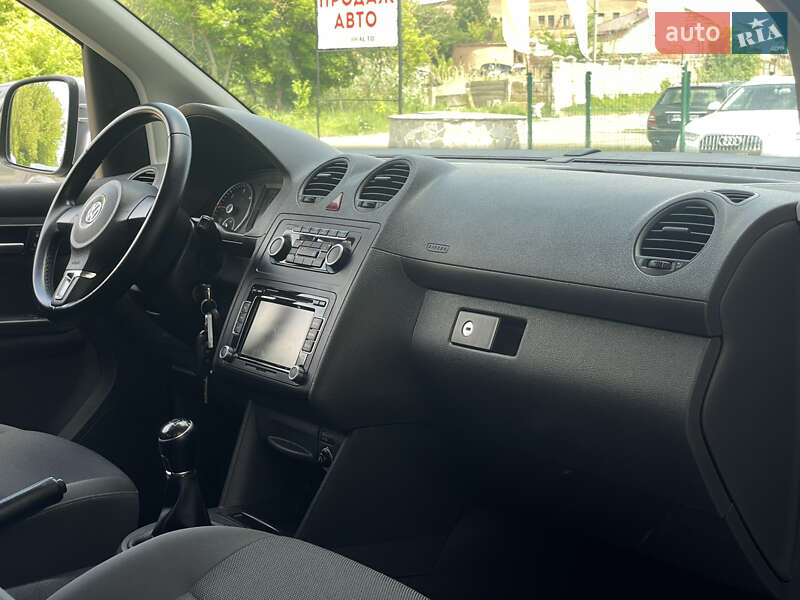 Минивэн Volkswagen Caddy 2015 в Бердичеве