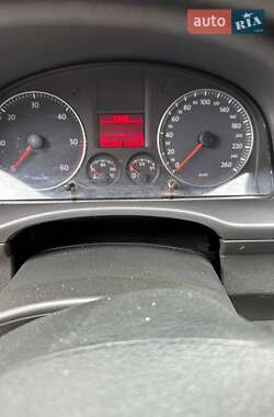 Минивэн Volkswagen Caddy 2008 в 
