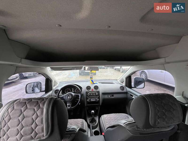 Мінівен Volkswagen Caddy 2015 в Львові
