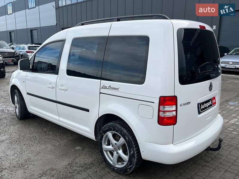 Мінівен Volkswagen Caddy 2015 в Львові