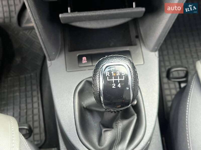Мінівен Volkswagen Caddy 2015 в Львові