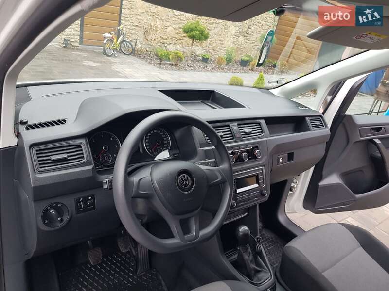 Вантажний фургон Volkswagen Caddy 2018 в Рівному