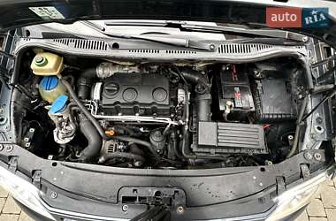 Минивэн Volkswagen Caddy 2010 в 