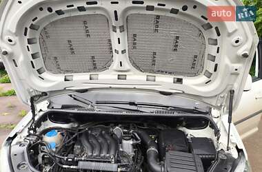 Минивэн Volkswagen Caddy 2012 в 
