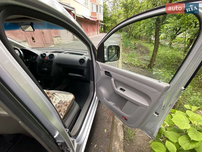 Минивэн Volkswagen Caddy 2010 в Тернополе
