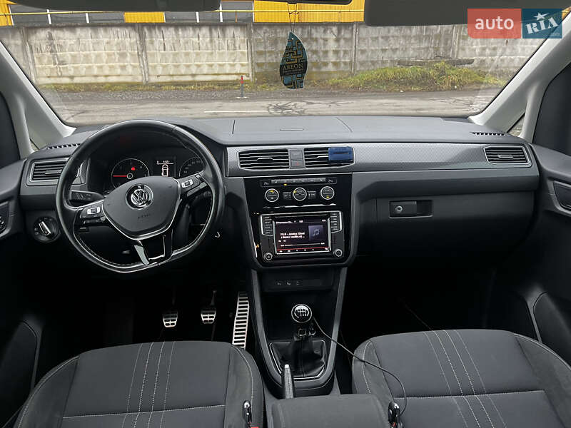 Минивэн Volkswagen Caddy 2018 в Иршаве