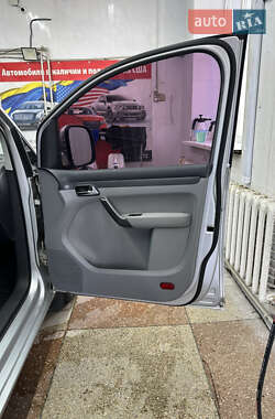 Мінівен Volkswagen Caddy 2011 в 