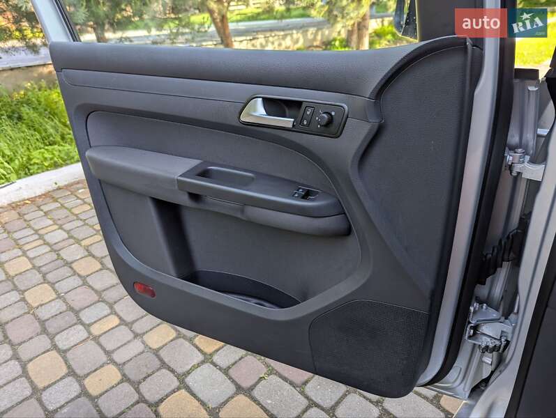 Мінівен Volkswagen Caddy 2014 в Луцьку