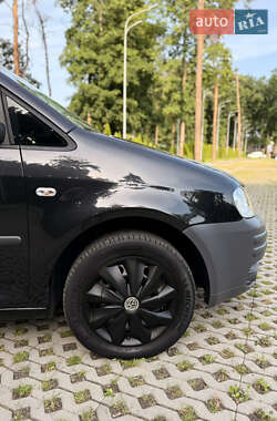 Грузовой фургон Volkswagen Caddy 2009 в 