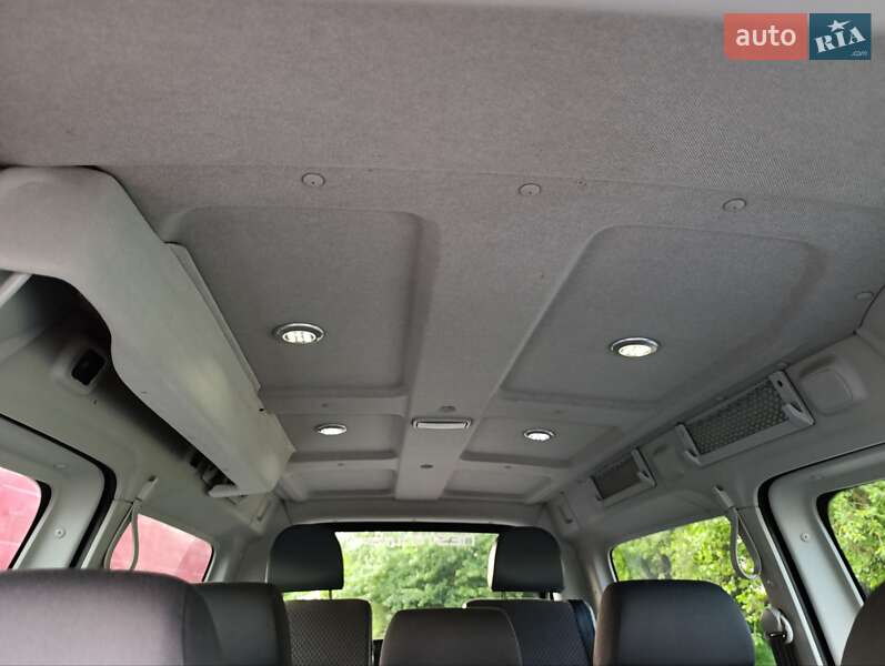 Минивэн Volkswagen Caddy 2011 в Теофиполе