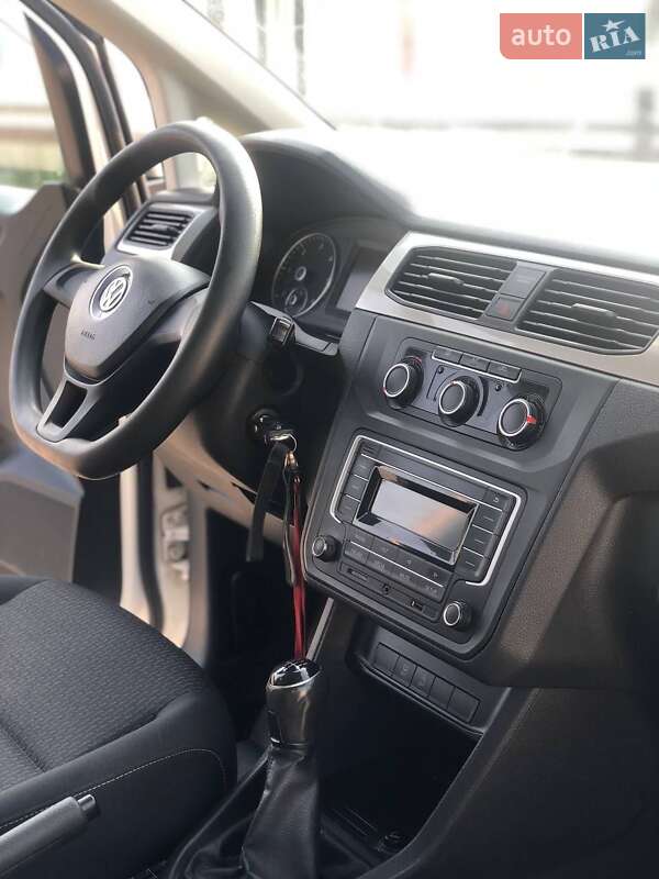 Минивэн Volkswagen Caddy 2016 в Луцке