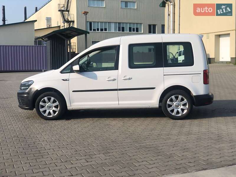 Минивэн Volkswagen Caddy 2016 в Луцке
