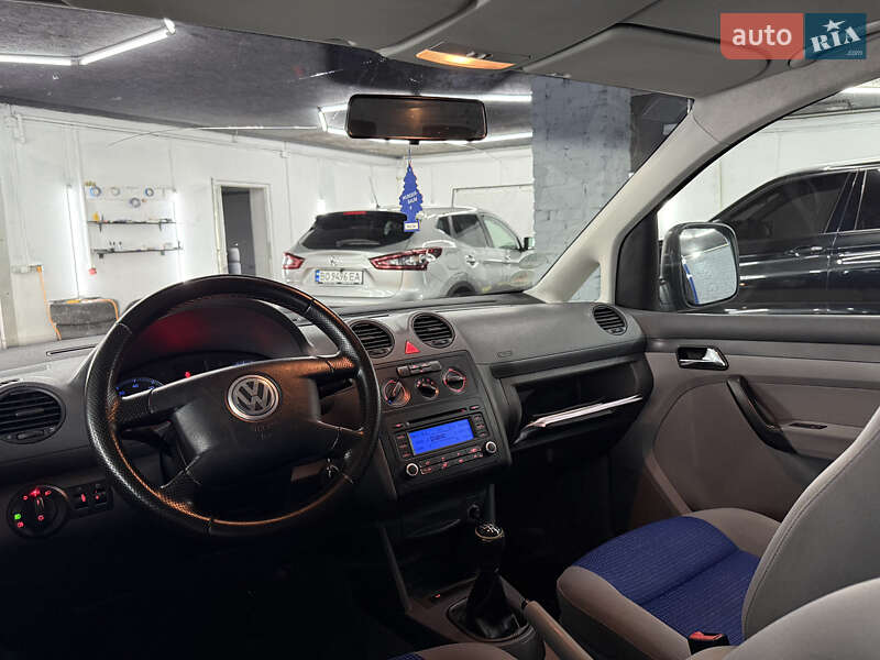 Минивэн Volkswagen Caddy 2006 в Кременце