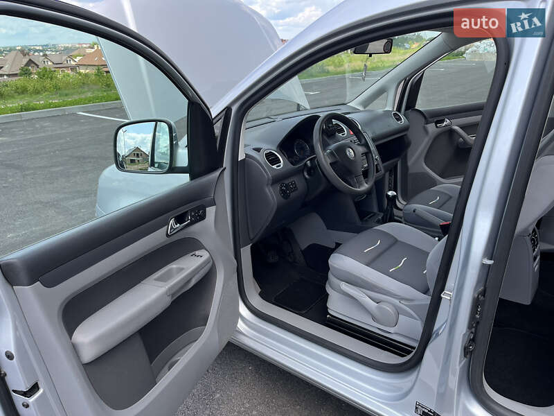 Мінівен Volkswagen Caddy 2008 в Рівному
