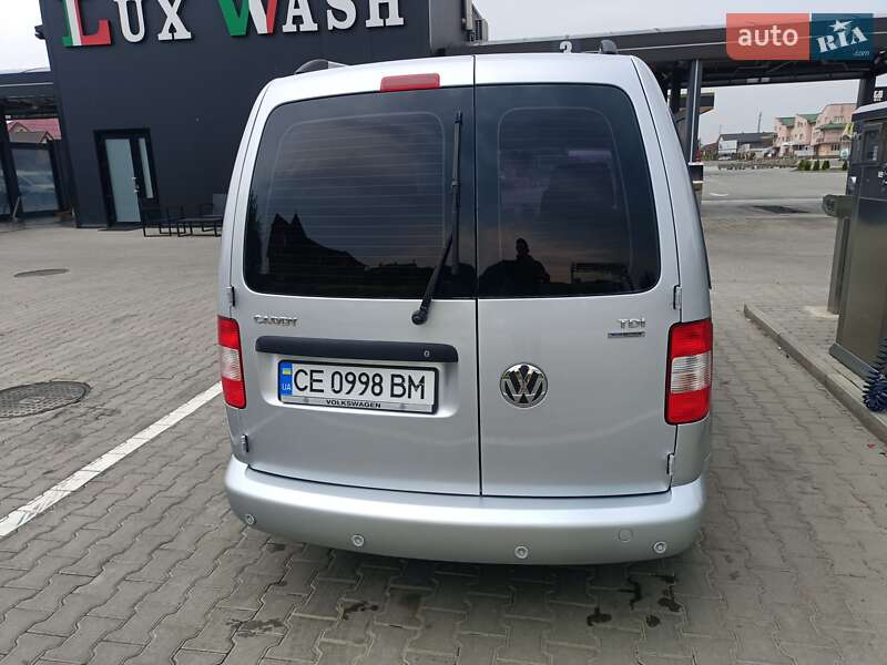 Минивэн Volkswagen Caddy 2010 в Черновцах