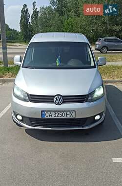Мінівен Volkswagen Caddy 2013 в Києві