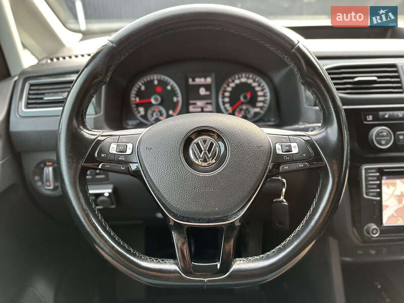 Мінівен Volkswagen Caddy 2015 в Луцьку