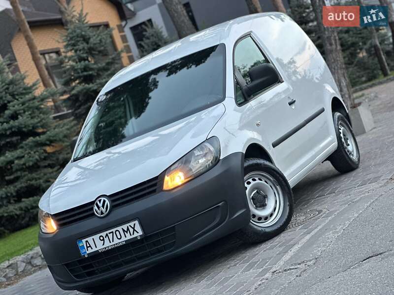 Грузовой фургон Volkswagen Caddy 2013 в Киеве