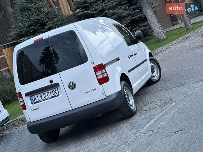Грузовой фургон Volkswagen Caddy 2013 в Киеве