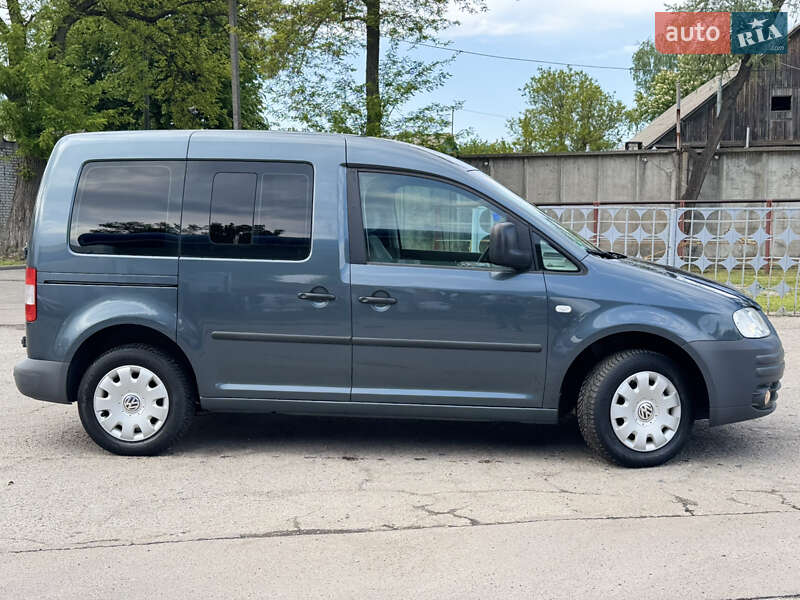 Минивэн Volkswagen Caddy 2005 в Лубнах