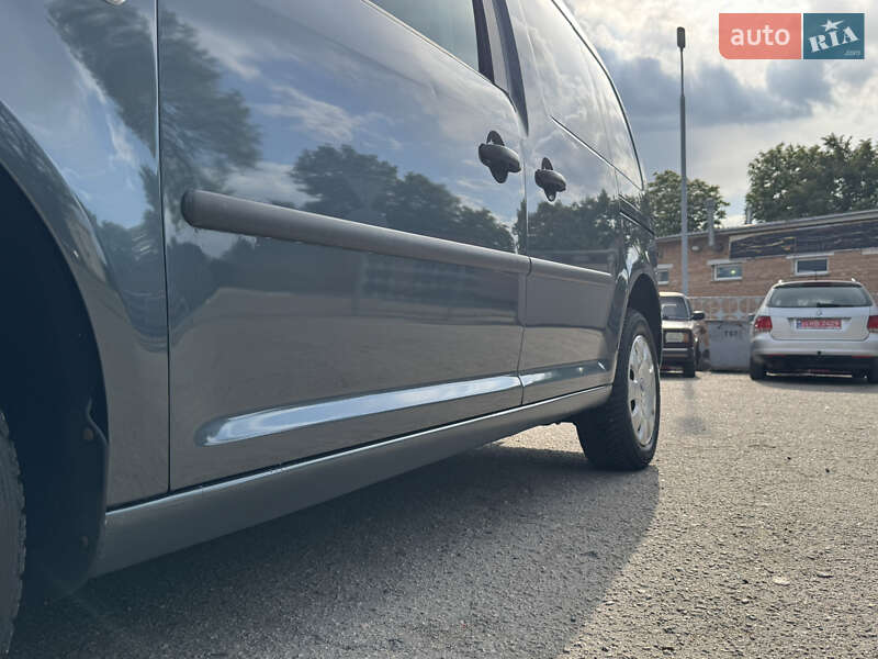 Минивэн Volkswagen Caddy 2005 в Лубнах