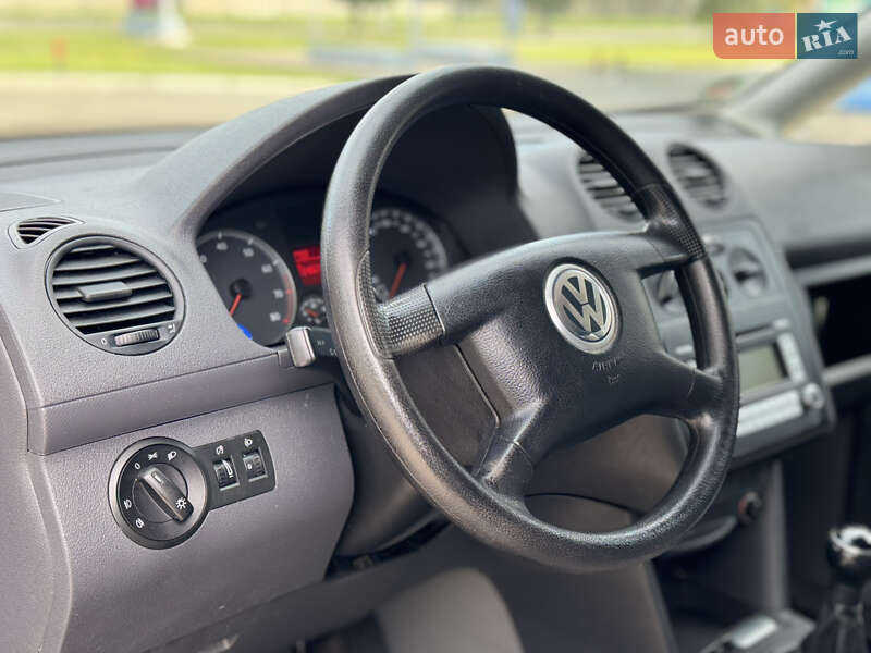 Минивэн Volkswagen Caddy 2005 в Лубнах