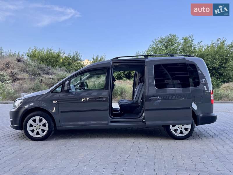 Volkswagen Caddy 2011