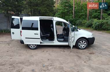Минивэн Volkswagen Caddy 2005 в Киеве