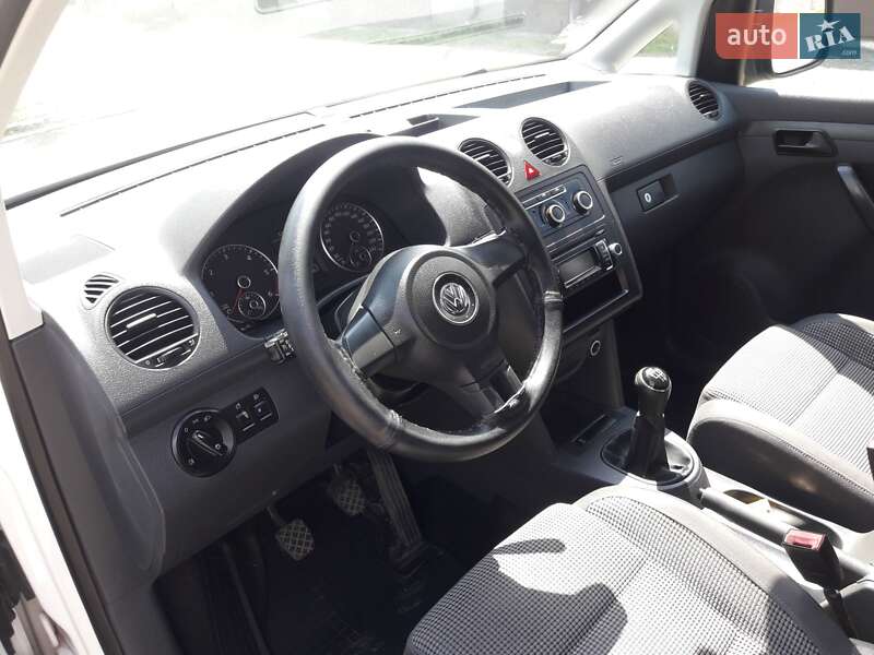 Минивэн Volkswagen Caddy 2013 в Костополе фото 11 Минивэн Volkswagen Caddy 2013 в Костополе