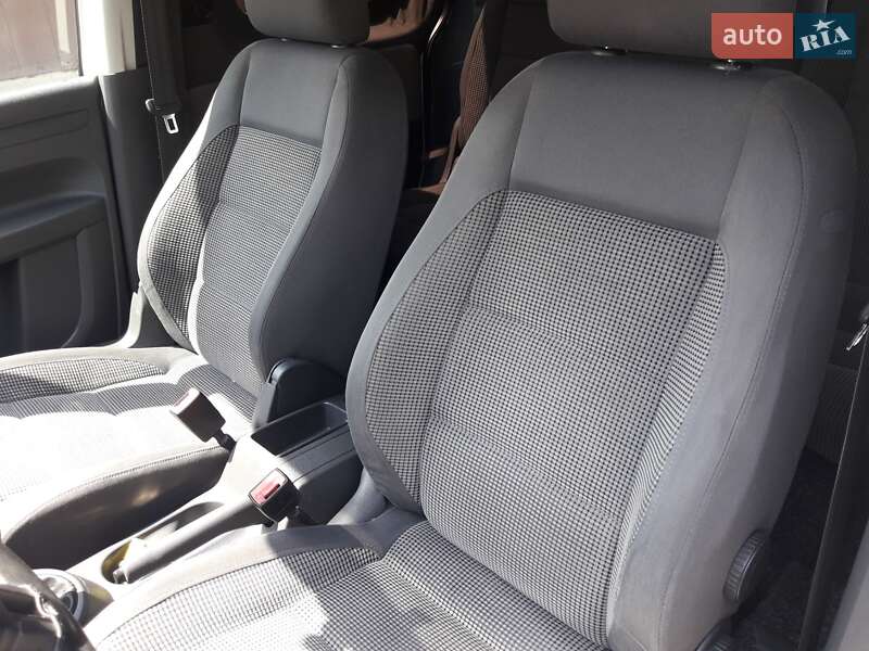 Минивэн Volkswagen Caddy 2013 в Костополе фото 15 Минивэн Volkswagen Caddy 2013 в Костополе