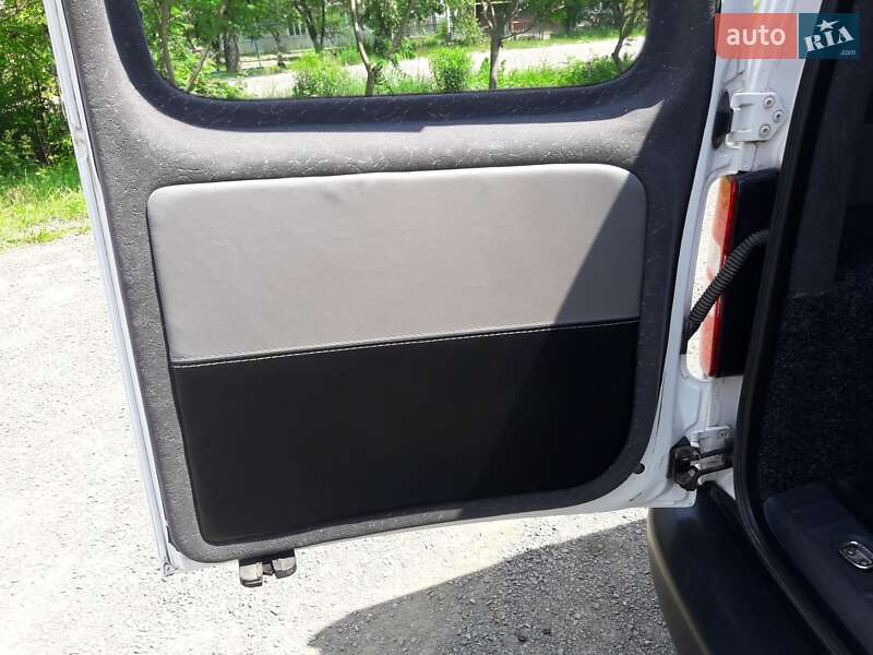 Минивэн Volkswagen Caddy 2013 в Костополе фото 33 Минивэн Volkswagen Caddy 2013 в Костополе