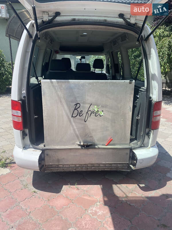 Мінівен Volkswagen Caddy 2012 в Дніпрі