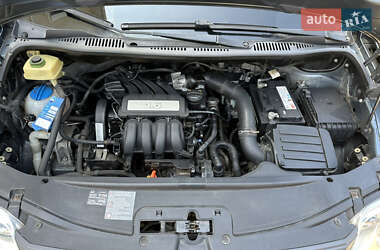 Минивэн Volkswagen Caddy 2009 в 