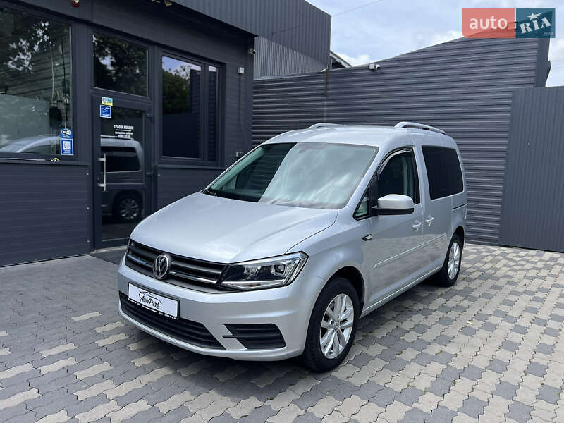 Минивэн Volkswagen Caddy 2017 в Черновцах