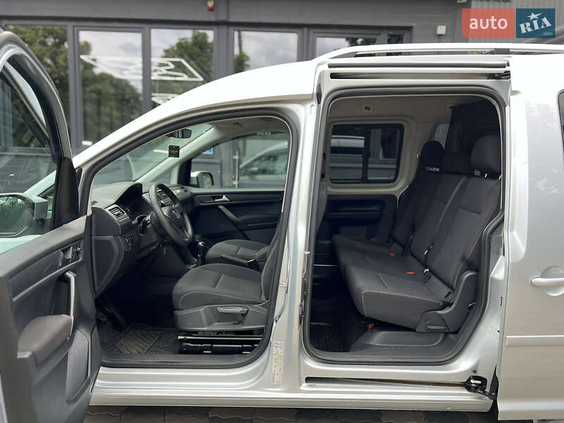 Минивэн Volkswagen Caddy 2017 в Черновцах