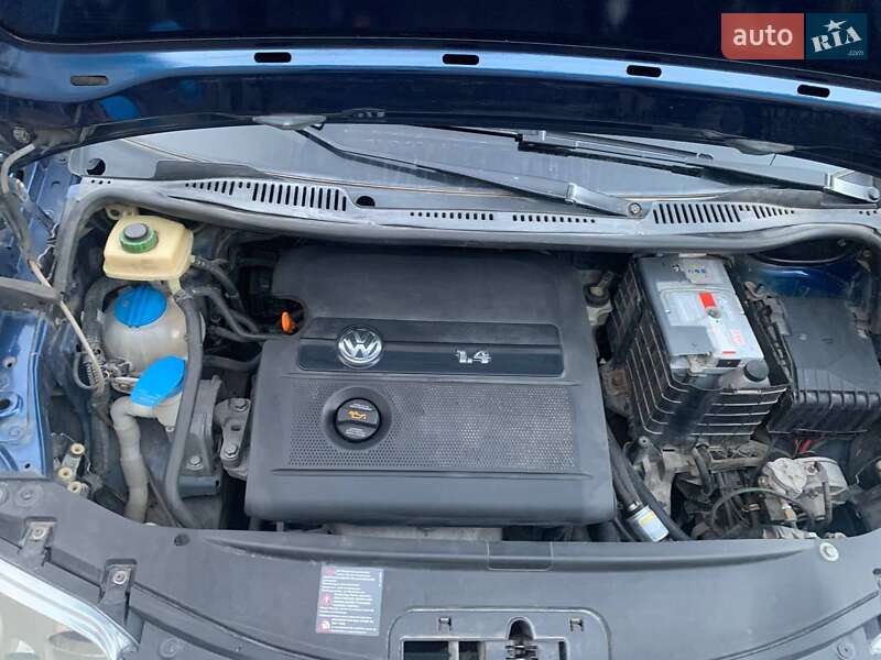 Минивэн Volkswagen Caddy 2006 в Чорткове