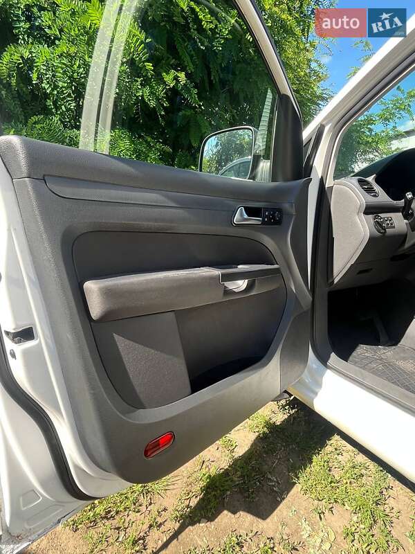 Мінівен Volkswagen Caddy 2007 в Дмитрівці