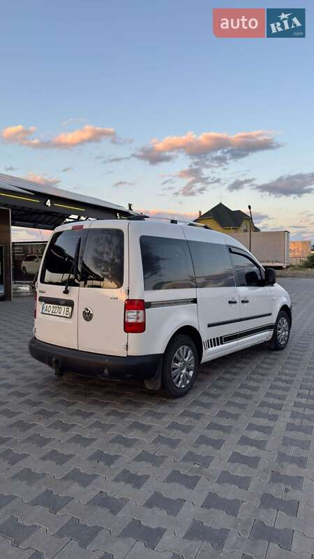 Минивэн Volkswagen Caddy 2005 в Ольховке