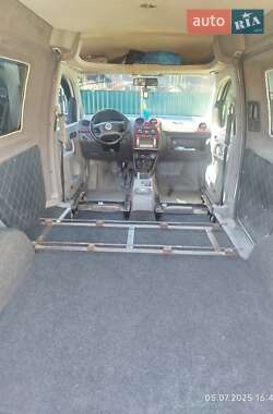 Минивэн Volkswagen Caddy 2005 в 