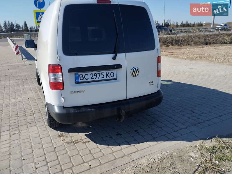 Грузовой фургон Volkswagen Caddy 2013 в Львове