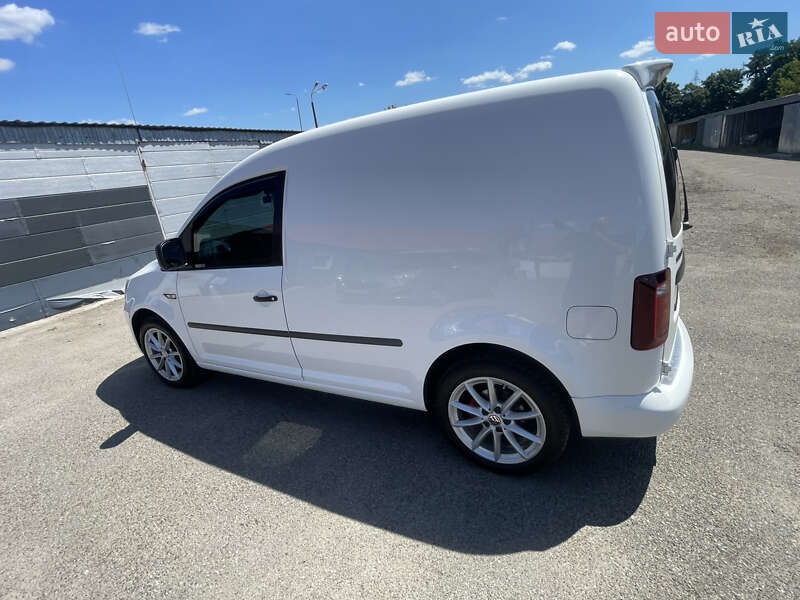 Грузовой фургон Volkswagen Caddy 2013 в Киеве