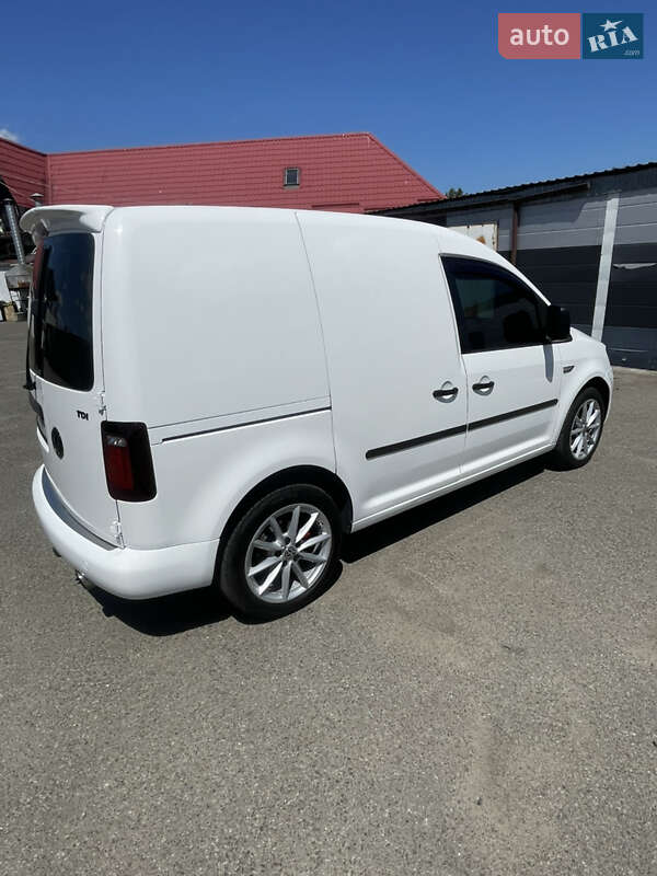 Грузовой фургон Volkswagen Caddy 2013 в Киеве