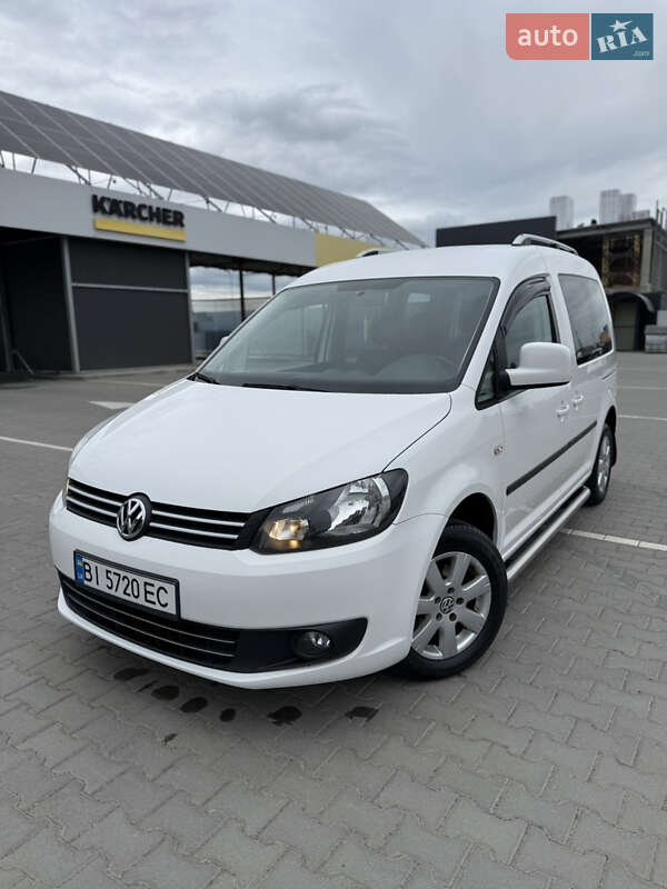 Минивэн Volkswagen Caddy 2015 в Луцке