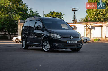 Вантажний фургон Volkswagen Caddy 2011 в Кам'янському