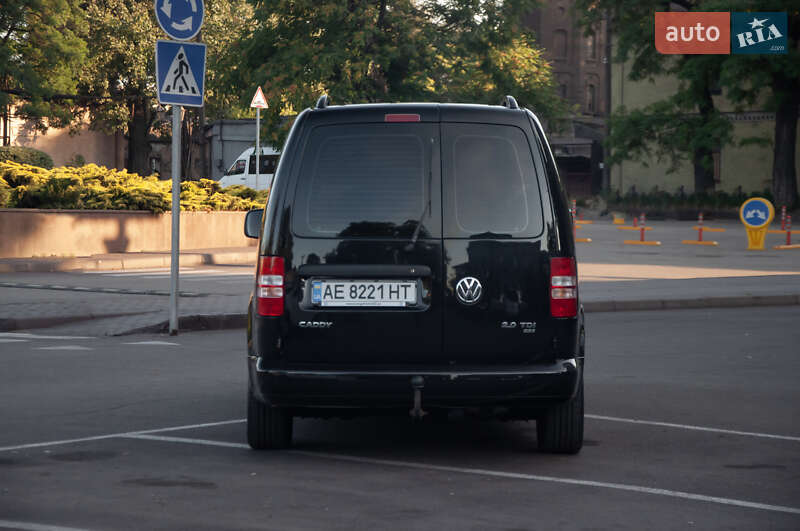 Грузовой фургон Volkswagen Caddy 2011 в Каменском