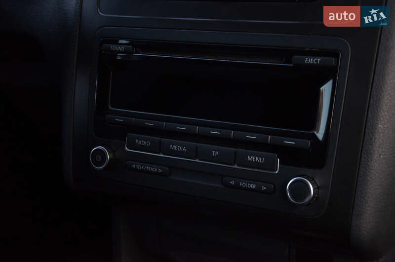 Грузовой фургон Volkswagen Caddy 2011 в Каменском