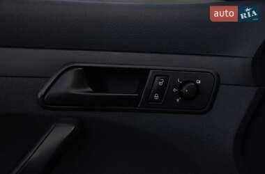 Грузовой фургон Volkswagen Caddy 2011 в 