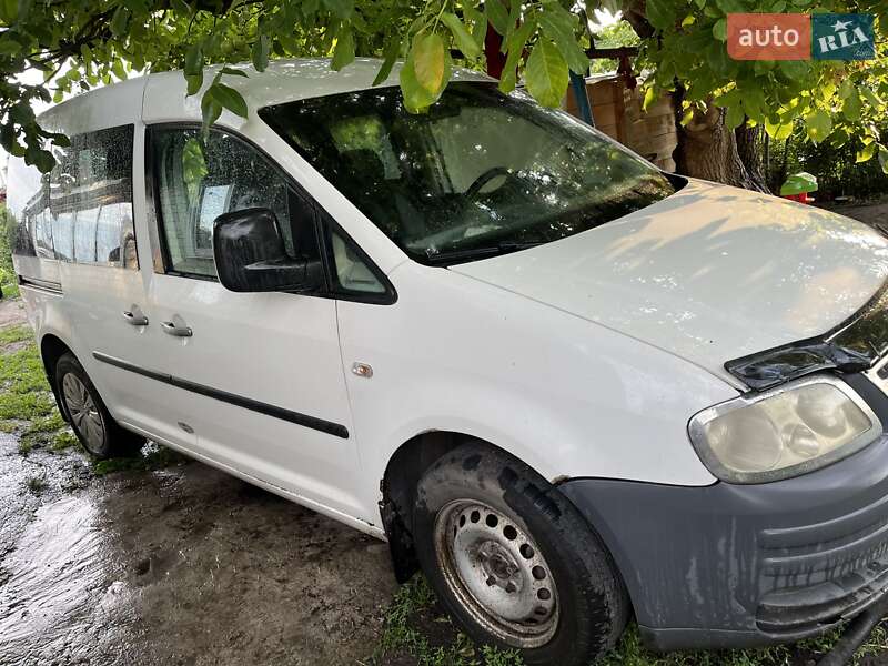 Минивэн Volkswagen Caddy 2009 в Чернобае